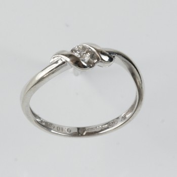 9ct White Gold Diamond Solitaire Twist Ring
